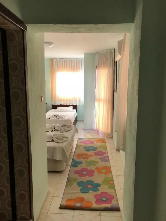 **  Suer Hotel クシャダス トルコ