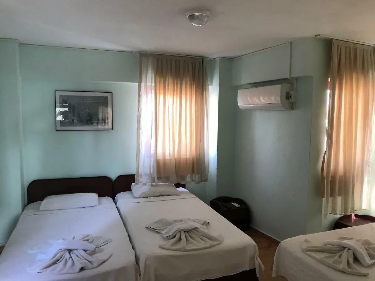 Suer Hotel クシャダス